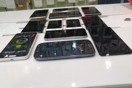 Hàng Thanh Lý (20/02/2016): Máy Ngon Giá Hời Đầu Năm với iPhone 5S, Z3, G4, A870, Samsung J...