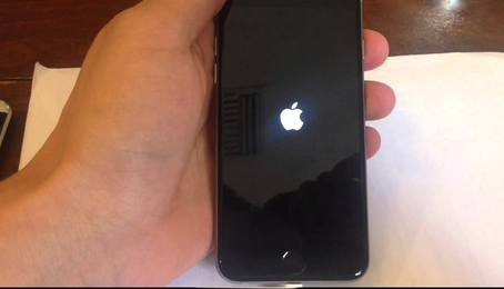 Hỏi đáp số 12: iPhone liệt cảm ứng sửa thế nào? iPhone 6 sập nguồn lỗi gì?