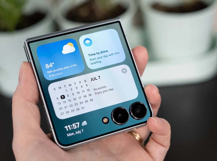 Galaxy Z Flip 7 có mấy SIM? Tìm hiểu ngay khả năng kết nối của siêu phẩm màn hình gập