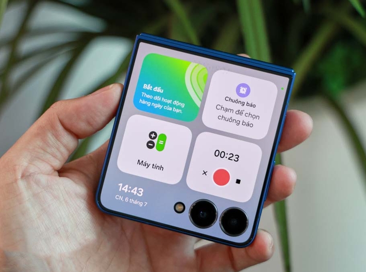 Galaxy Z Flip 7 chống nước tốt không? Những điều bạn cần biết trước khi mua