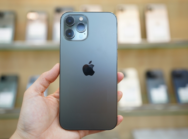 Đánh giá iPhone 12 Pro Max năm 2026: Có còn đáng mua hay đã lỗi thời?