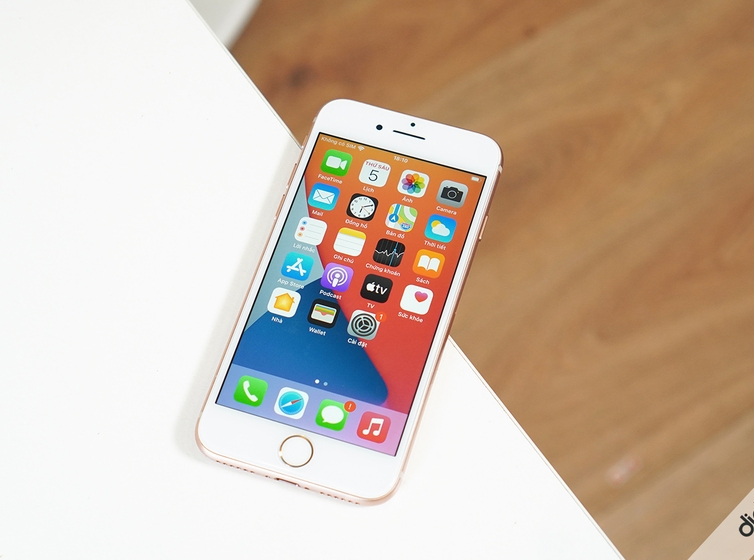 Đánh giá iPhone 8 năm 2026: Huyền thoại một thời liệu còn đáng tiền?